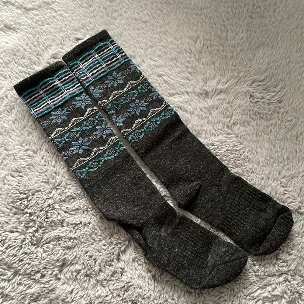 Assorted winter socks - Picture 2 of 5